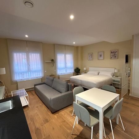 Apartamentos Turisticos Aeropuerto Barajas 마드리드 외부 사진