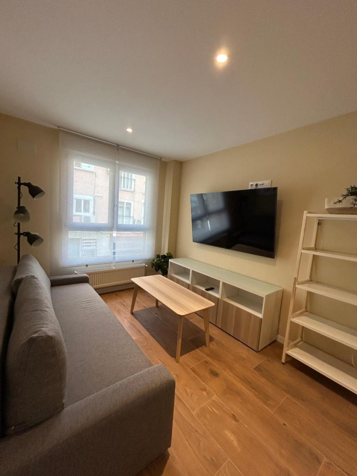 Apartamentos Turisticos Aeropuerto Barajas 마드리드 외부 사진